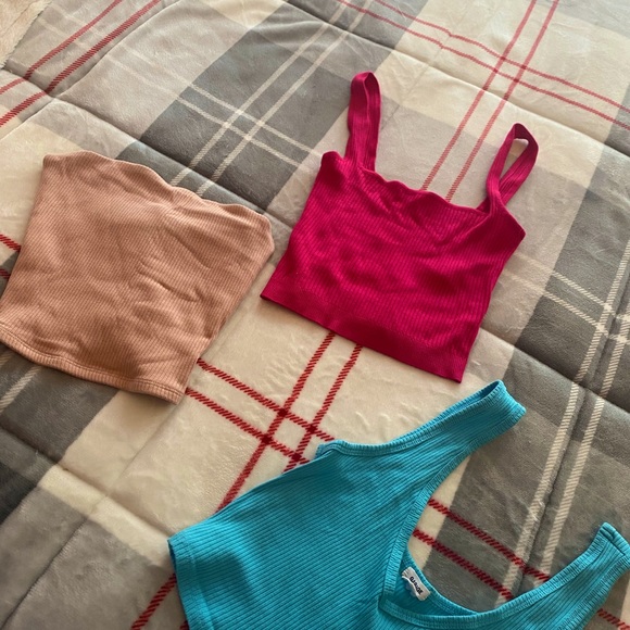 Bundle of garage tops all new condition!💓 - Picture 2 of 2